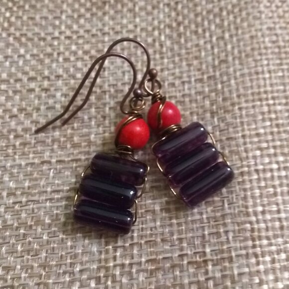 🍂🍁🍃 3/$25!!! Compact & Lightweight Fall Danglers! Purple + Mango Color Beads - Picture 1 of 7